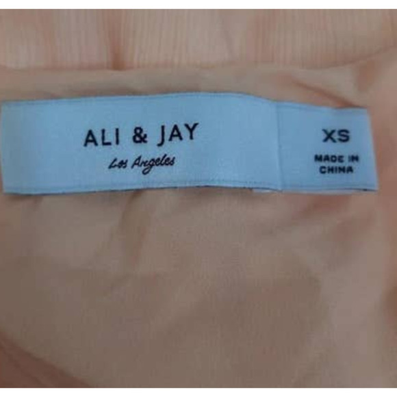 NWT Ali and Jay Los Angeles Peach Seashell MIni Dress In Size XS - Picture 6 of 8